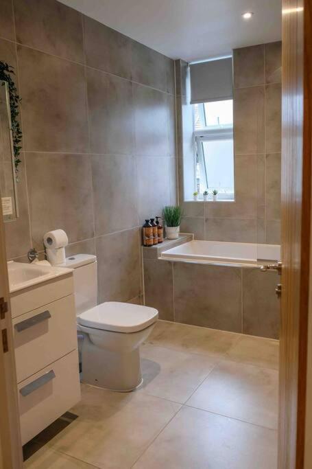 Garden Of Eden 1 Bedroom Flat In Fishponds Bristol Zewnętrze zdjęcie