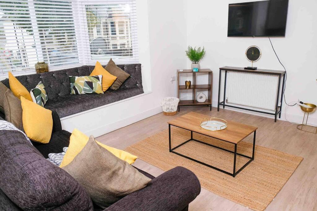 Garden Of Eden 1 Bedroom Flat In Fishponds Bristol Zewnętrze zdjęcie